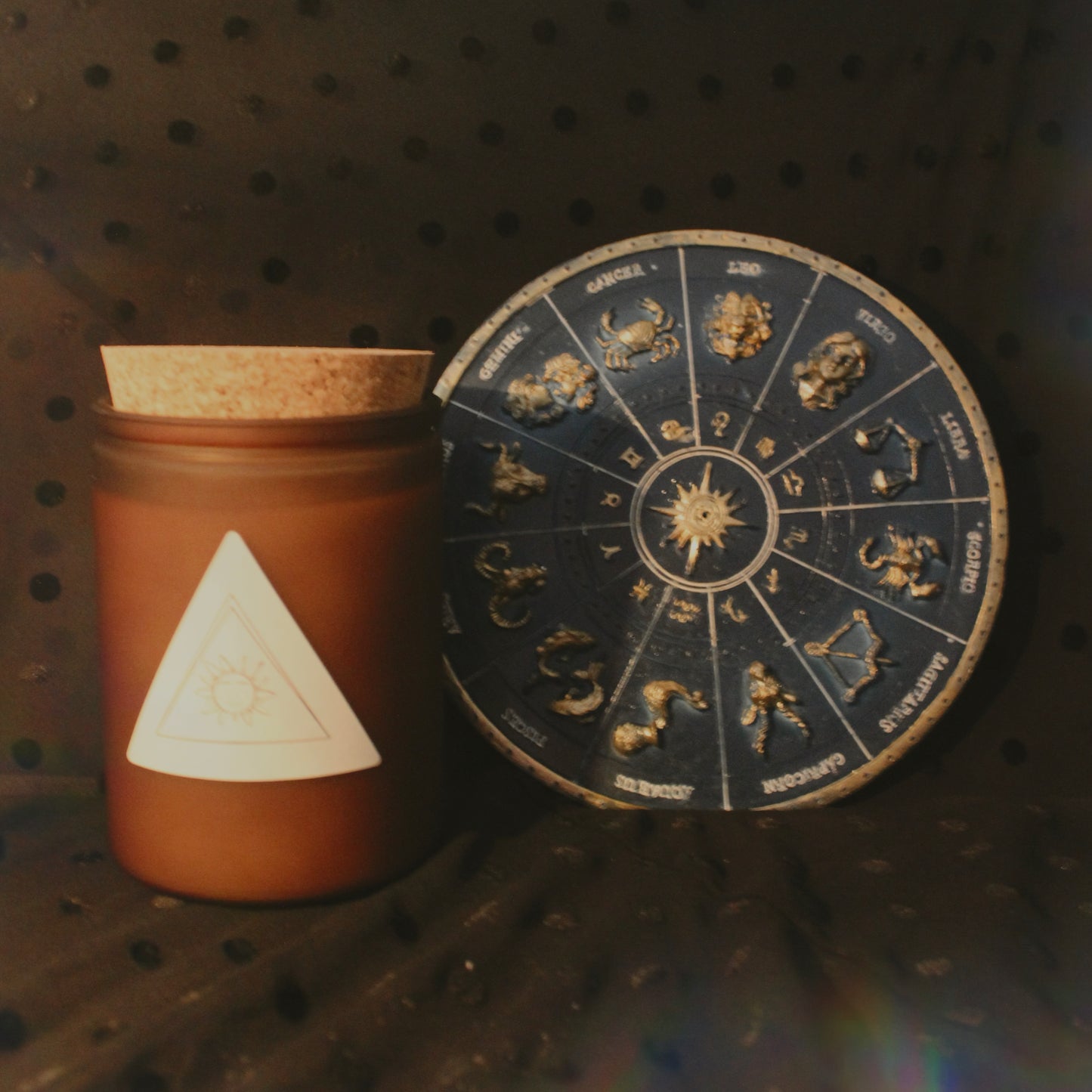 Leo Candle